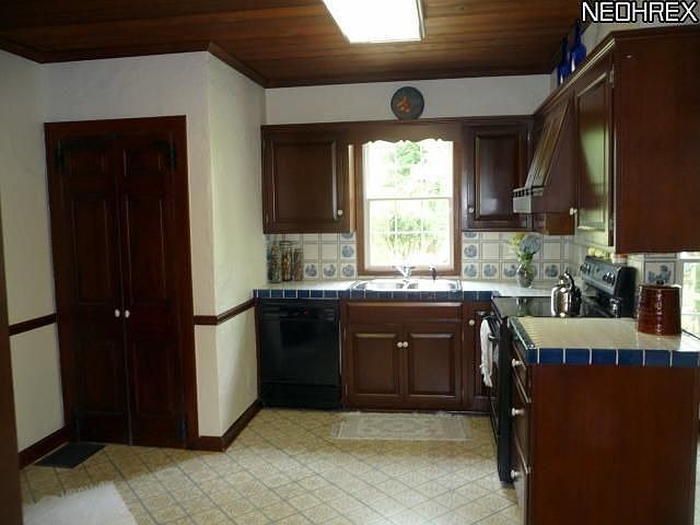 1st image of 1228 Highland Ave