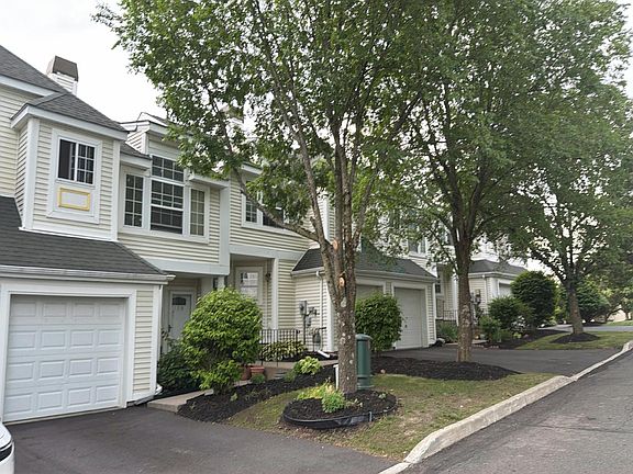 3rd image of 108 Delafield Ln #19C