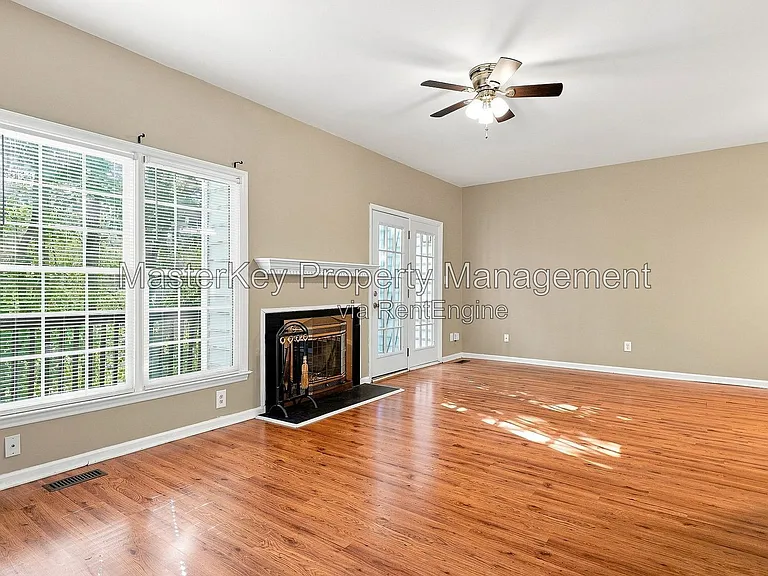 217 Riverwalk Cir — Photo 7