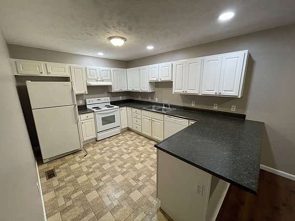 4th image of 2775 Kristy Way #2775
