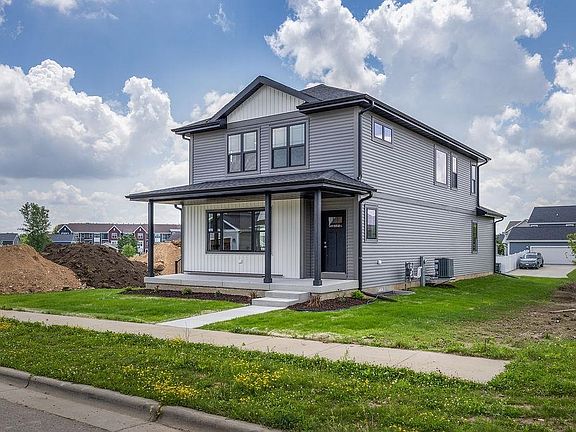 4th image of 3149 Hope St