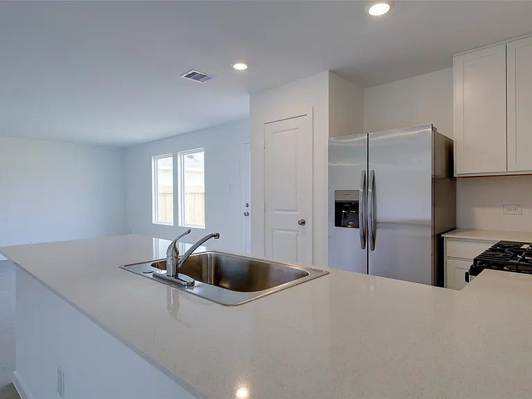 10915 Tawny Rdg — Photo 11