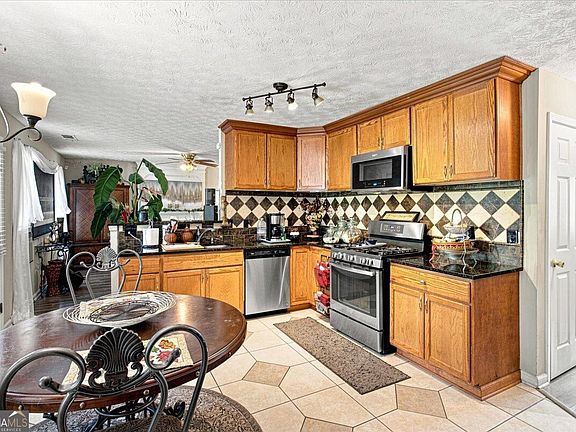 5th image of 3805 Cumbrian Ln