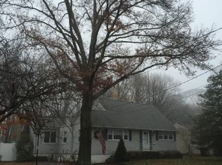 205 Oakhurst Rd, Oakhurst, NJ 07755