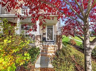 6 E Prestwick Estate Gate SE, Calgary, AB T2Z 4B6