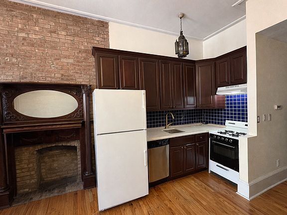 4th image of 130 W 78th St APT 4-A