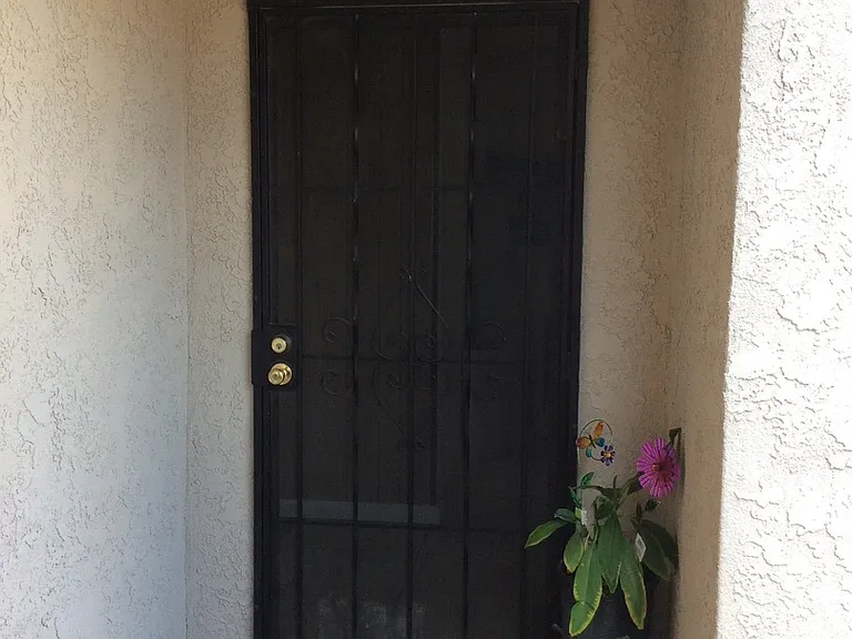 2255 Cahuilla St #78 — Photo 10