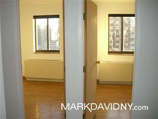 Rented by Mark David | media 26