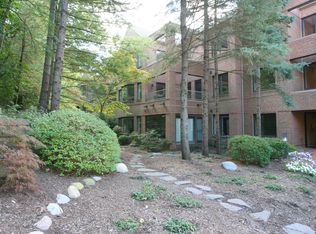 3000 Glazier Way APT 110, Ann Arbor, MI