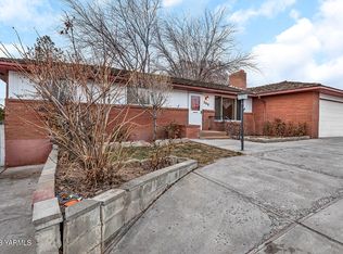 206 S 40th Ave, Yakima, WA 98908