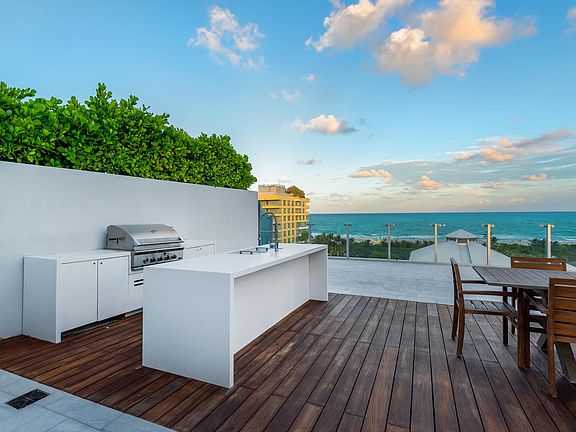 4th image of 1 Collins Ave Unit 707
