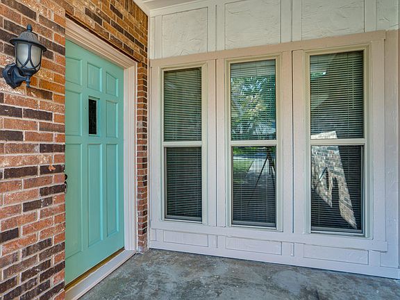 2nd image of 3317 San Mateo Dr