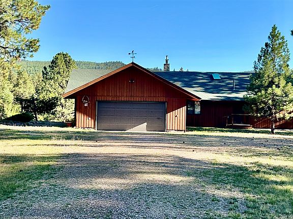 3rd image of 975 Whitetail Dr