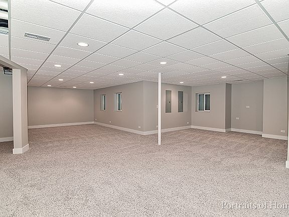 3rd image of 23827 W Douglas Dr