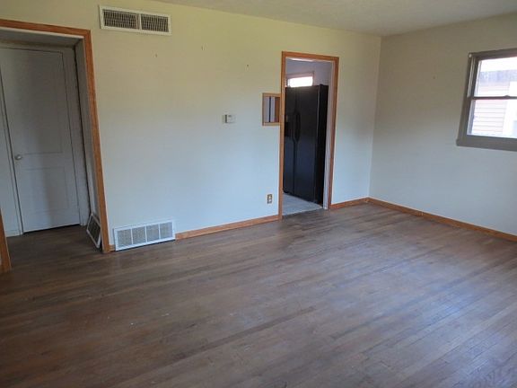 4th image of 2330 11th Ave