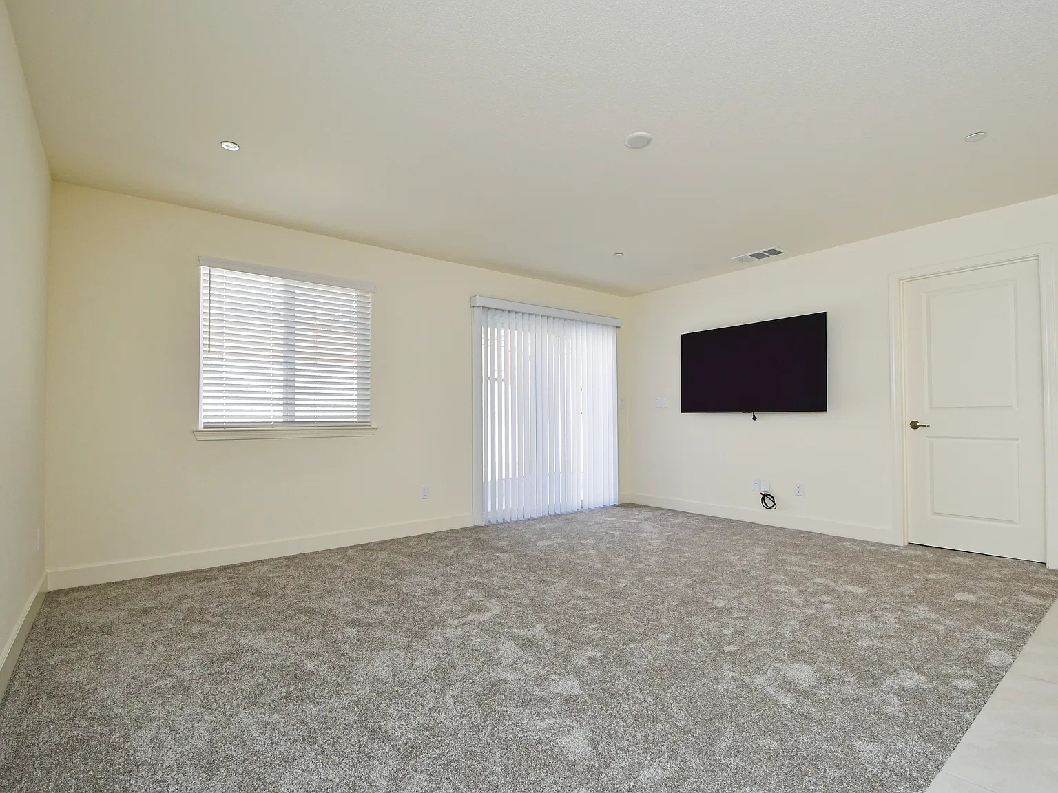 4 bed, 1668 sqft, $3,000 — Photo 4