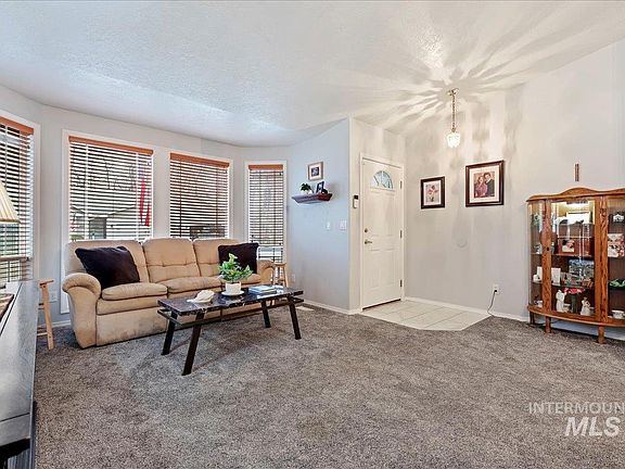 4th image of 1417 Lois Ln
