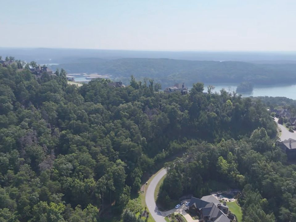 2nd image of 68 Somerset Ln Lot 92