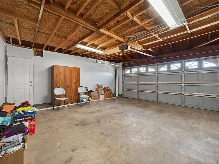 4351 Frost Dr — Photo 8