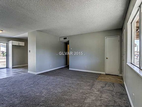 5th image of 6324 Evergreen Ave