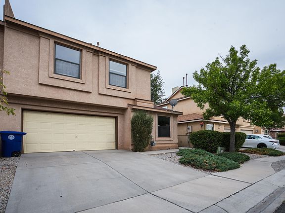 3rd image of 8616 Alta Loma Ln NE