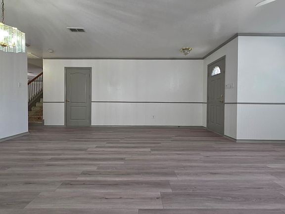 House entrance pic 2