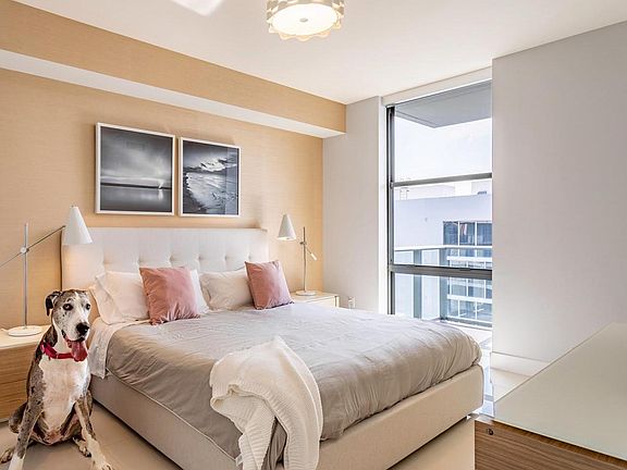 4th image of 2960 NE 206th St #1007