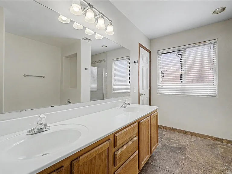 10451 E Vashon St — Photo 23