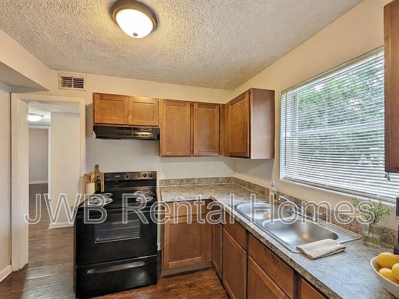 4th image of 6414 Pinelock Dr