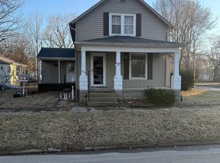 429 W 5th St, Rochester, IN 46975