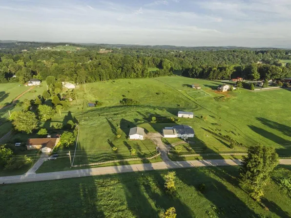 Dixon Rd, Lenoir City, TN 37772
