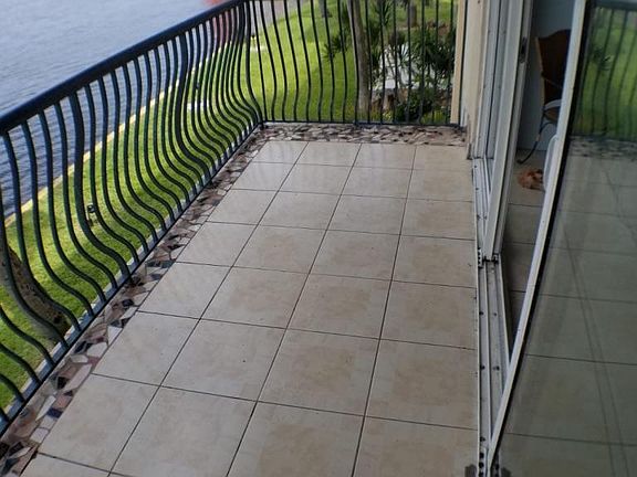 3rd image of 1175 Miami Gardens Dr #210