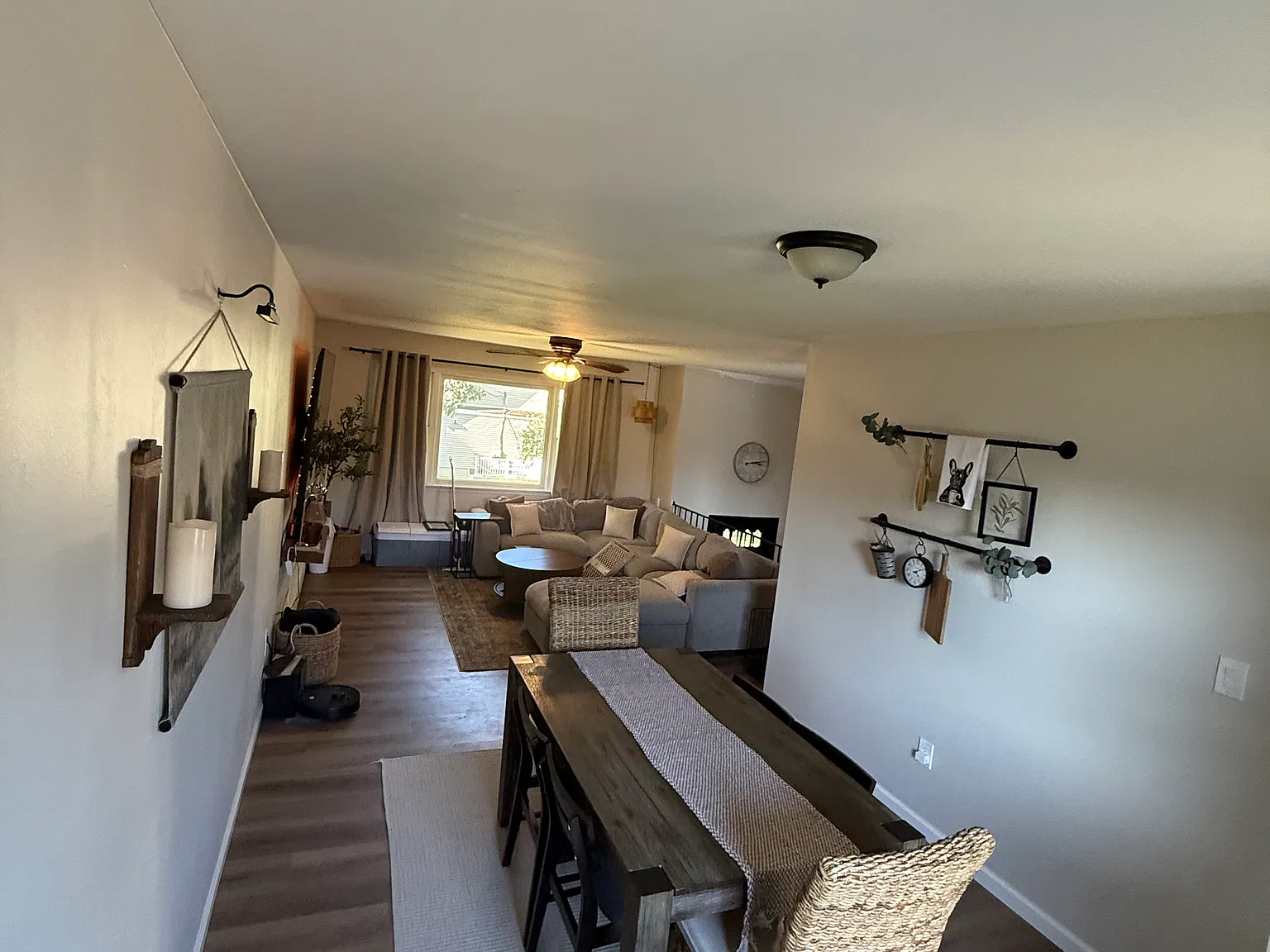 3 bed, 2500 sqft, $3,750 — Photo 4