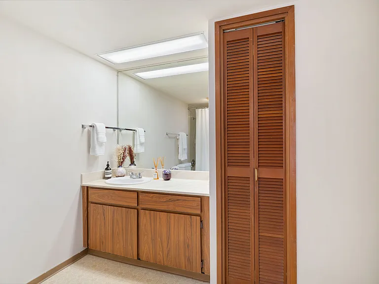 5070 Likini St #1 — Photo 2