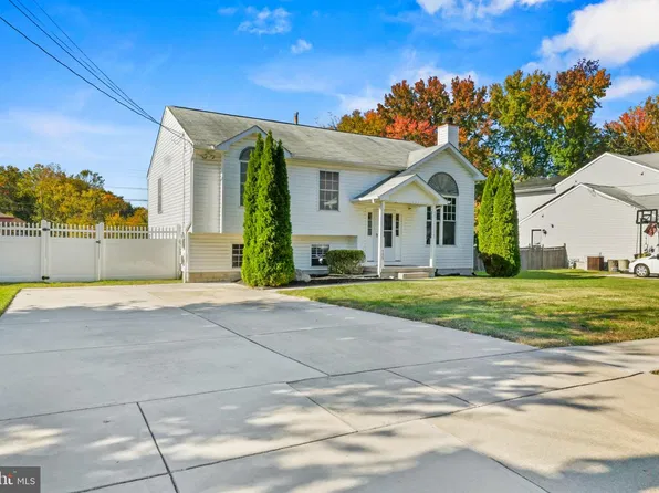 155 Arline Ave, Deptford, NJ 08096