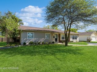 1017 N Country Ln, Palatine, IL 60067
