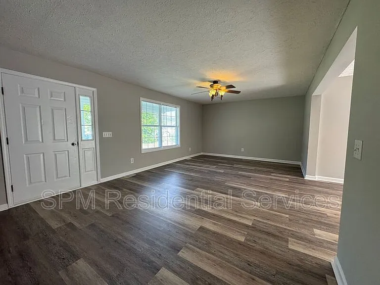 8985 Stephens Church Rd — Photo 4