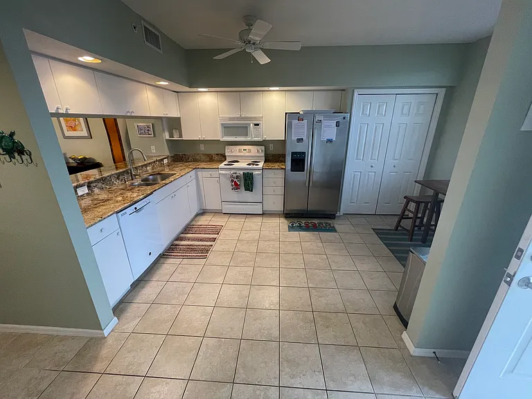 1200 Country Club Dr #1502 — Photo 9