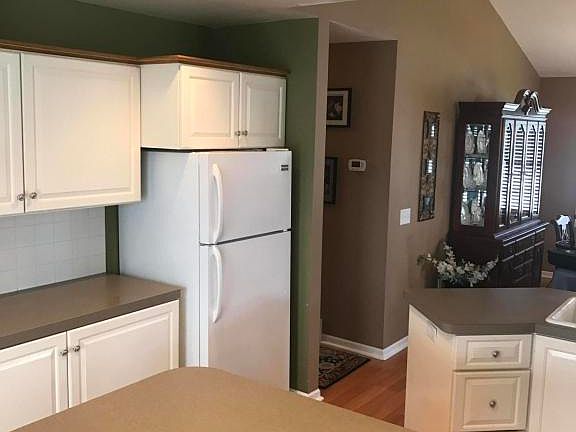 4th image of 4319 Creek View Dr