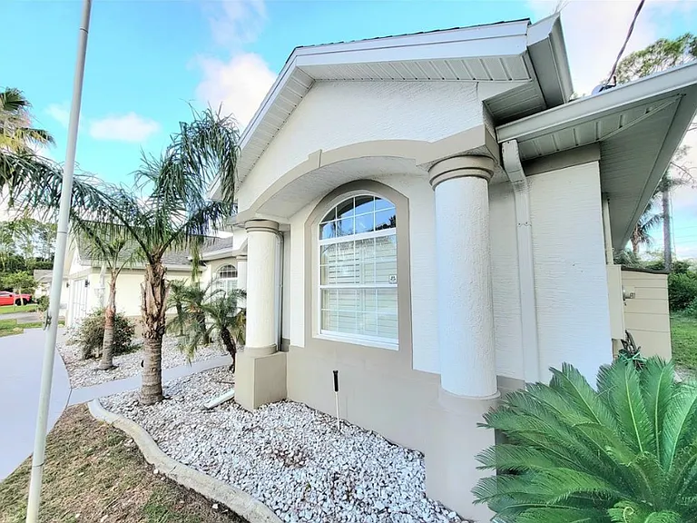 9 Woodholme Ln — Photo 17