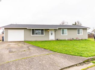 940 Heather Turn, Harrisburg, OR 97446