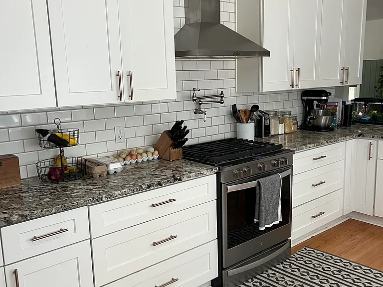 306 Plum Ln — Photo 11