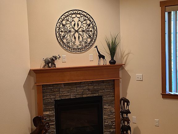 4th image of 27723 64th Dr NW