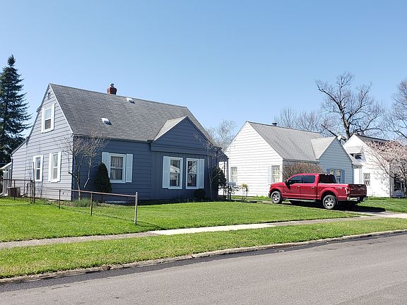 2nd image of 2580 24th St