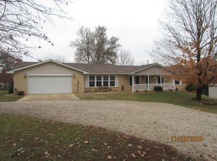 3139 Oak Valley Dr, Bourbon, MO 65441