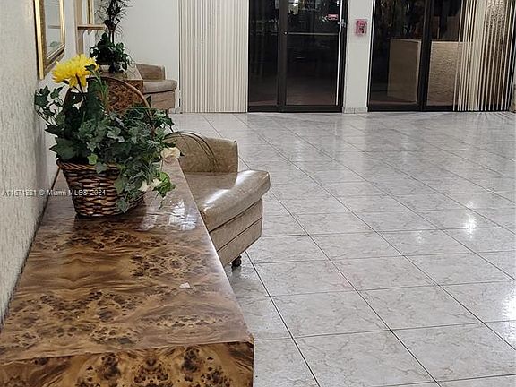 5th image of 16751 NE 9th Ave APT 308