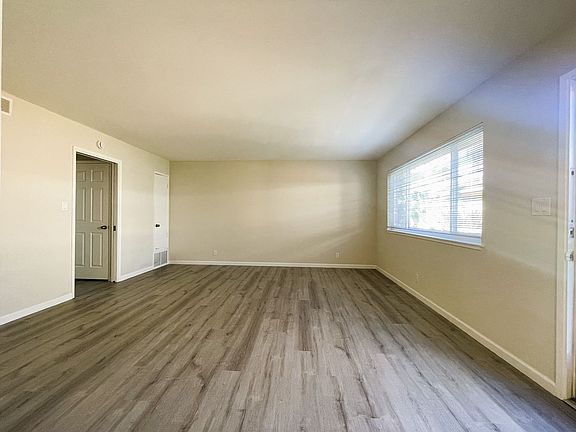 2nd image of 2550 Arroyo Dr APT 8
