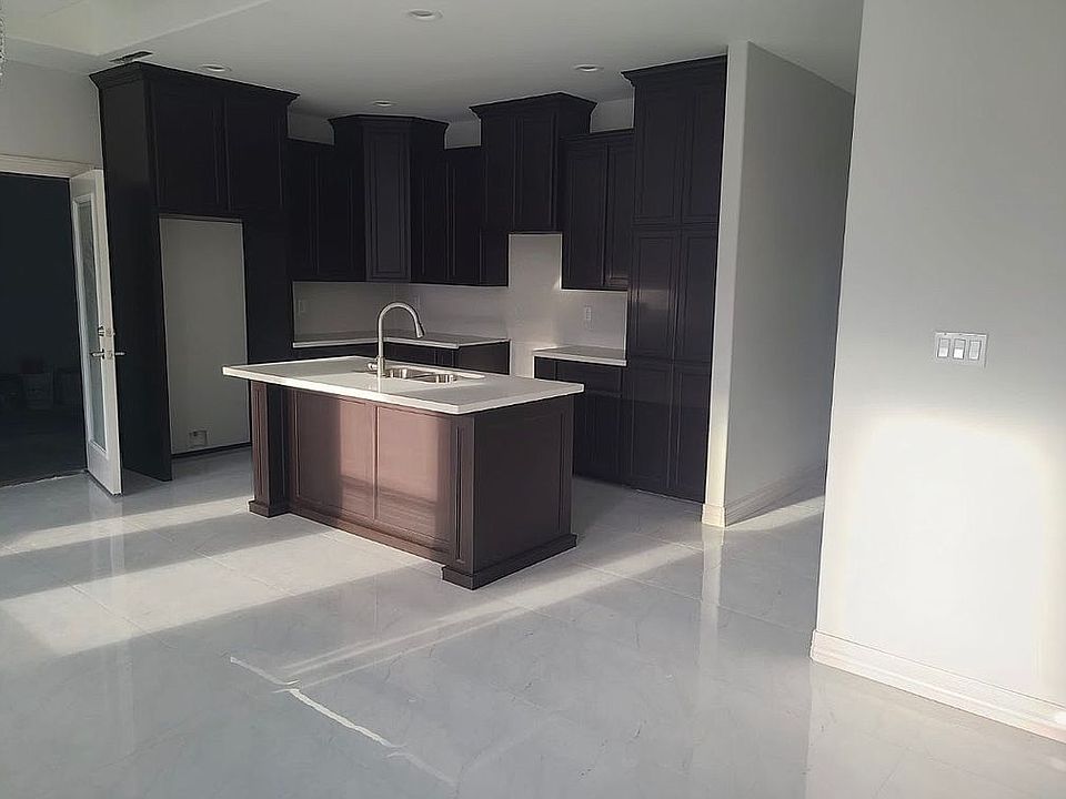 2nd image of 108 Adams St