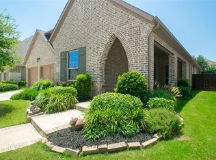 8904 Honeysuckle Dr, Argyle, TX 76226