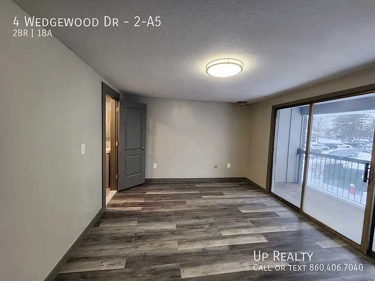 20 Wedgewood Dr #20J — Photo 8